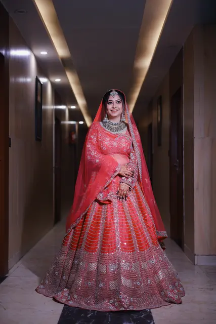 Editorial bridal portrait during a wedding by EDP Studio