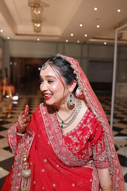 Candid wedding couple moment photographed by EDP Studio Lucknow